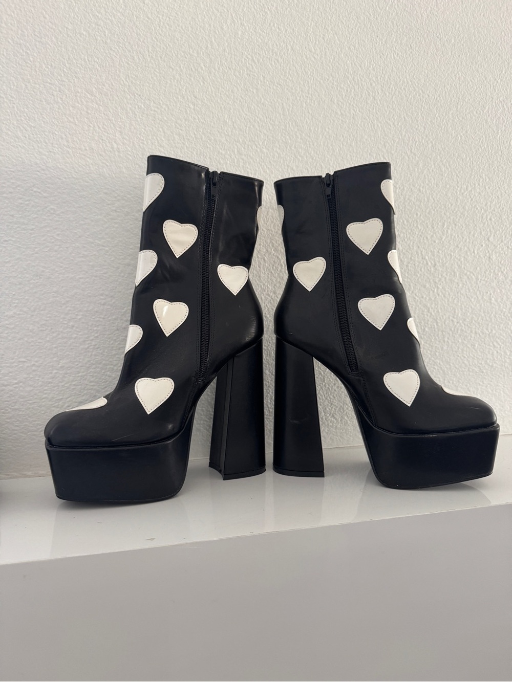 Nasty Gal Black Platform Ankle Boots with White Hearts - Picture 2 of 5